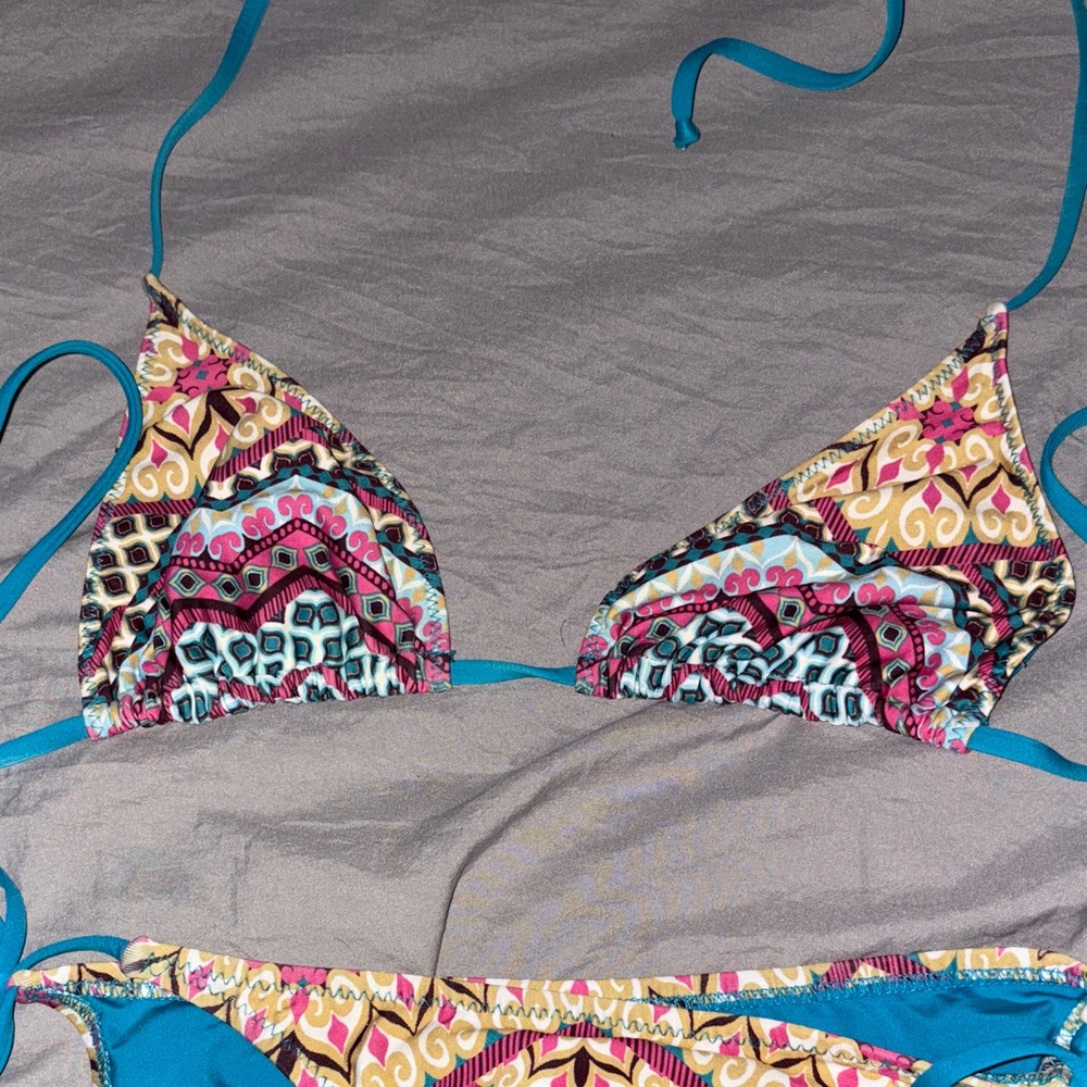 Colorful Geometric Bikini Set - Picture 4 of 7